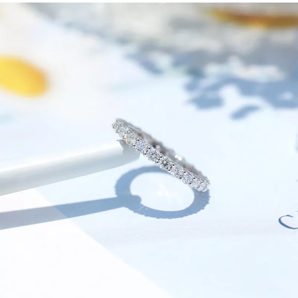 Emerald cut Solitaire engagement/wedding set - Picture 6 of 10